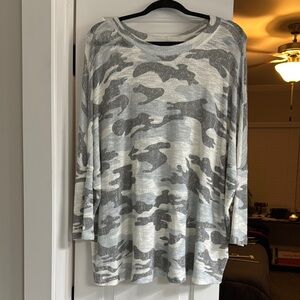 Talulah Gray Camo Long Sleeve Top large NWOT